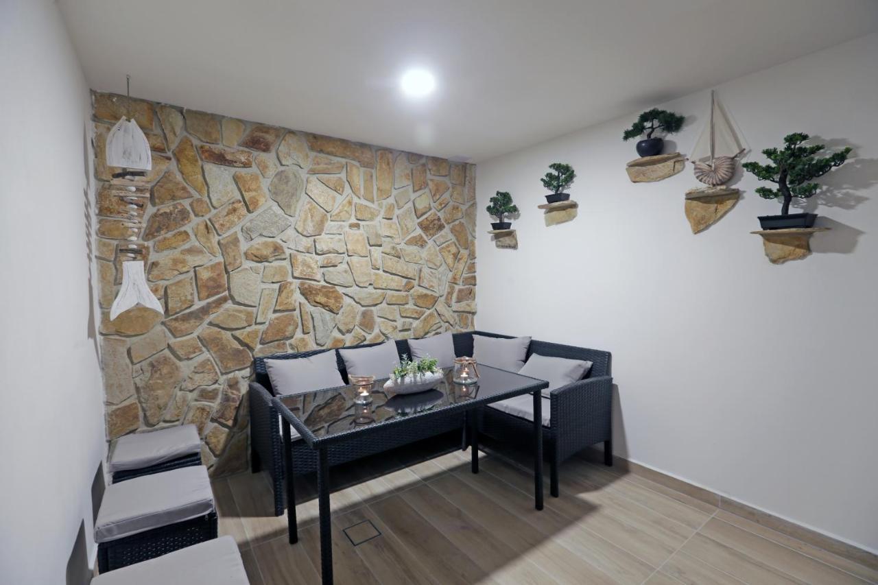 Wellness Penzion Kristýna - Áčko Hrádek nad Nisou Exterior foto